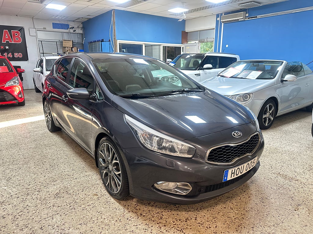 Kia Ceed 1.6 CRDi EX Comfort Ny Servad& Ny Besiktigad 