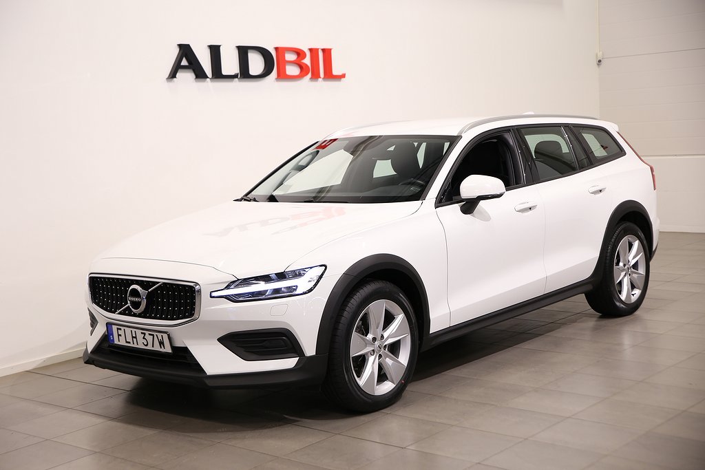 Volvo V60 Cross Country D4 190hk AWD SE ll Aut / Läder / VOC