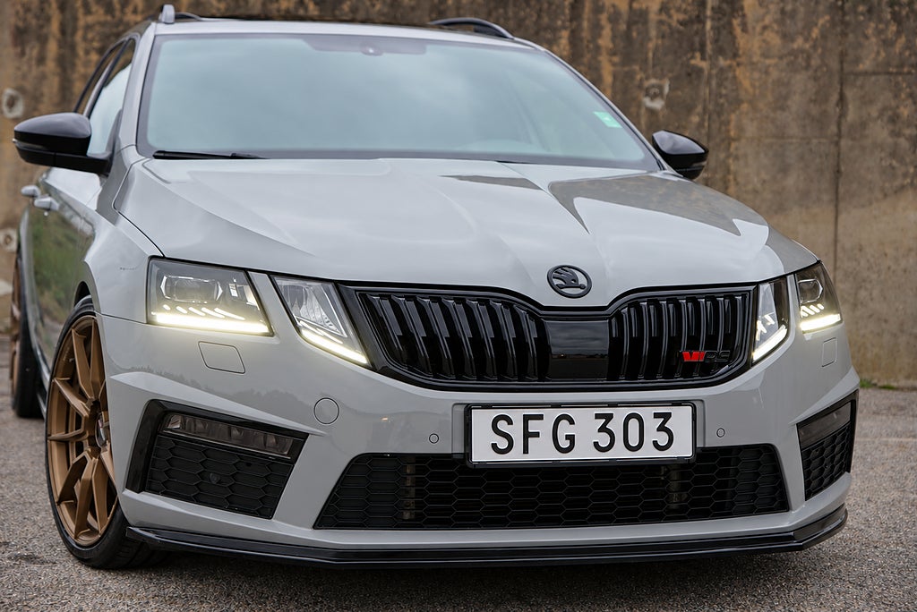 Skoda Octavia RS 2.0 TSI DSG 245hk MILLTEK H&R MAXTON PANO SE UTR
