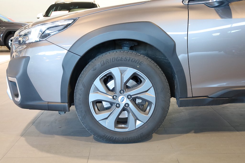 Subaru Outback 2,5i 169hk XFuel Limited AWD Skinn Navi Drag 2021