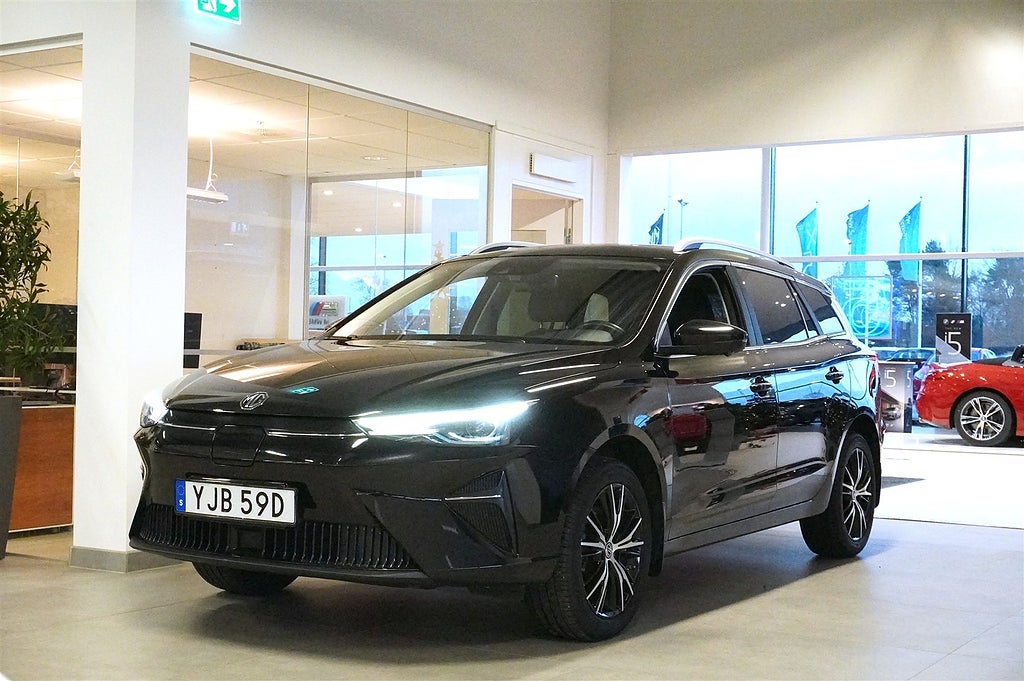 MG 5 0,95% ränta Luxury Elstol 360 Kamera Navi 61kWh