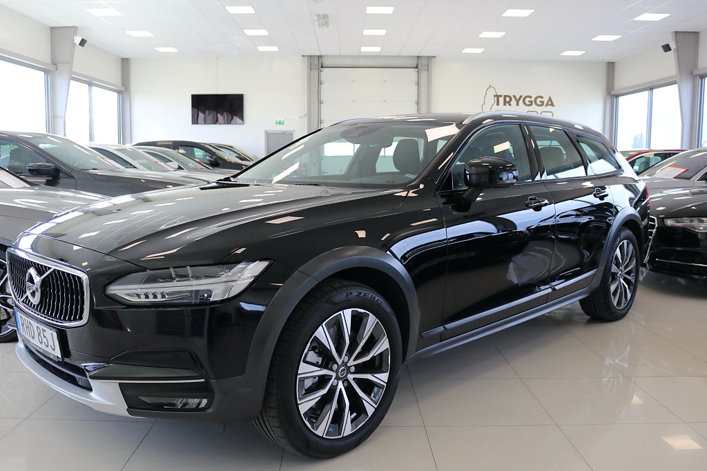 Volvo V90 Cross Country D4 AWD/Drag/VOC/B-kam/GPS/Apple/360/Blis/Värmare/Se utr
