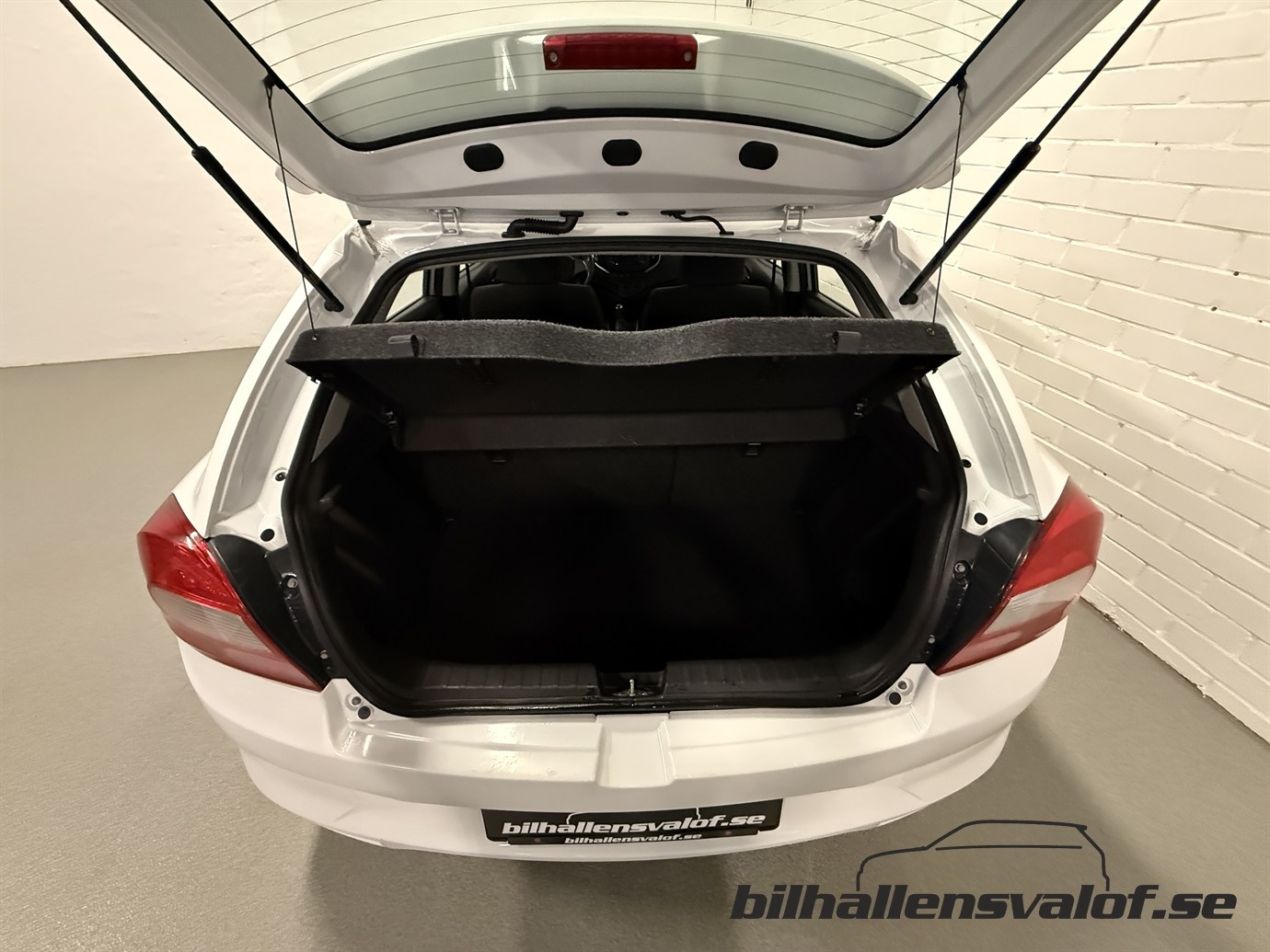 Suzuki Baleno 1.0 Boosterjet Select 2017, photo 6/10