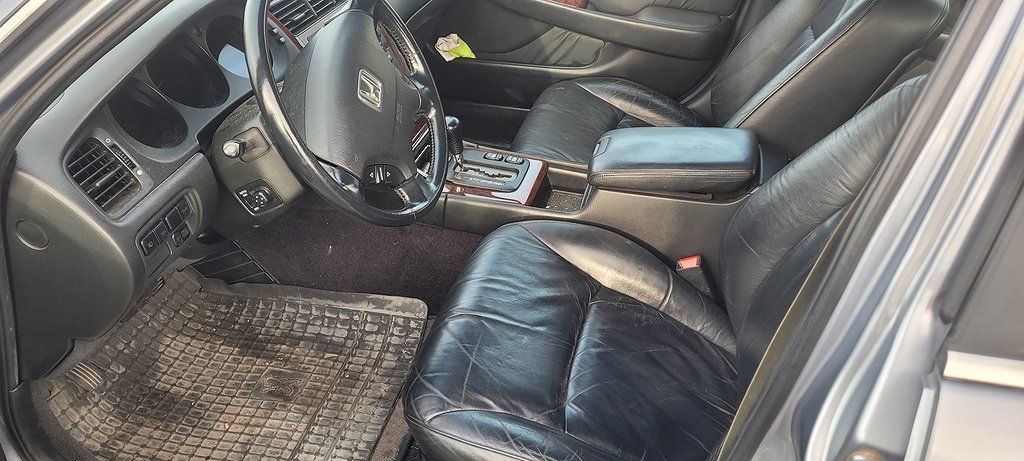 Honda Legend 3.5 V6 Automatic, 208hp, 1999