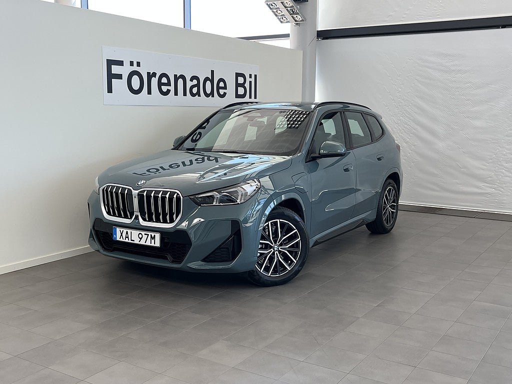 BMW X1 xDrive25e M Sport Drag Head-Up Panorama Rattvärme 