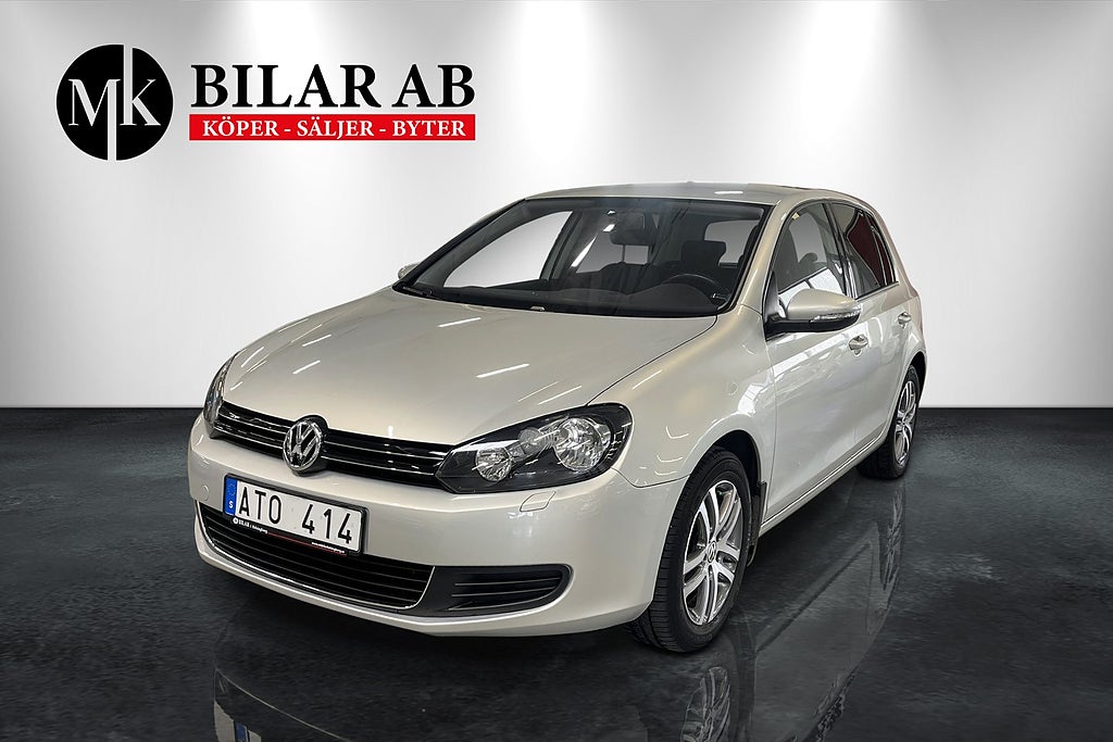 Volkswagen Golf 1.4 TSI 5-dörr Låga mil / Nybes / RäntaKampanj 3.45%