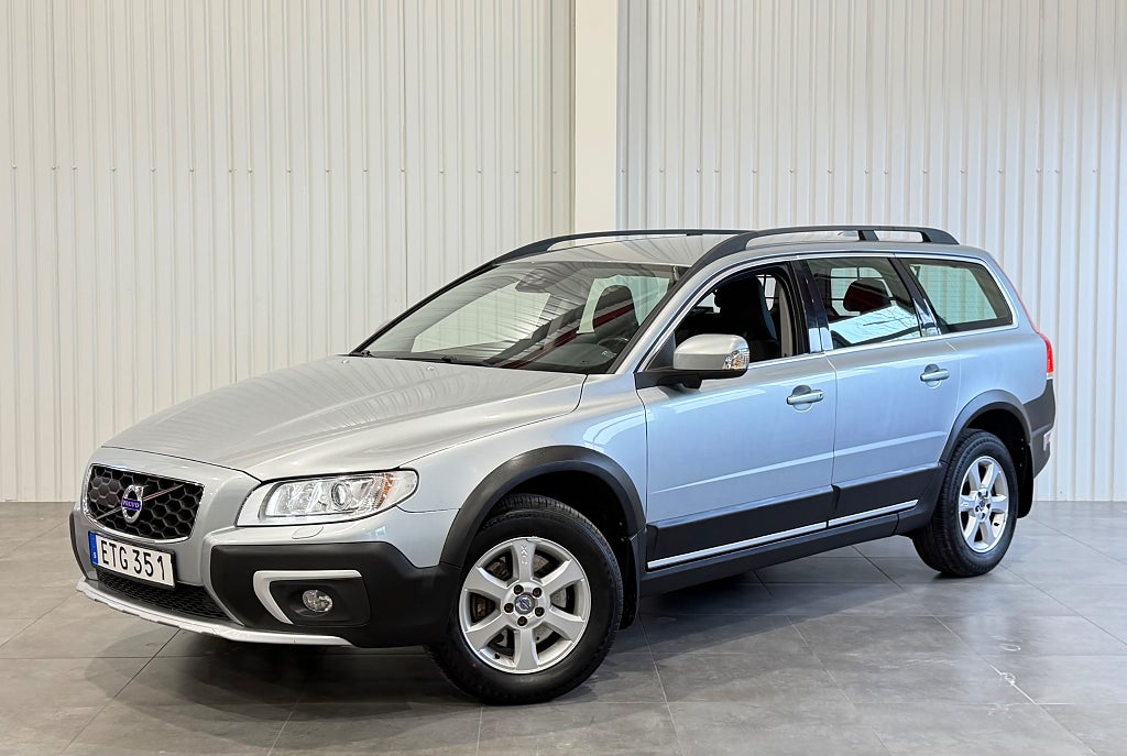 Volvo XC70 D4 DRAG NY KAMREM P-VÄRM BLIS VOC P-SENSOR NY-BES 181HK