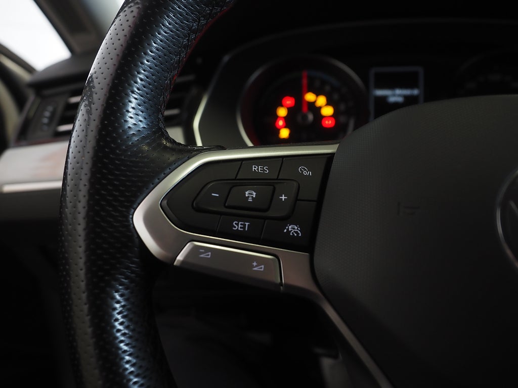 Volkswagen Passat SC GTE 1.4 TSI Executive Drag P-Värm Kamera Navi IQ 2021