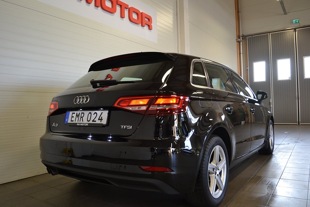 Audi A3 Sportback 1.5 TFSI COD 150hk Proline | PDC | 2018