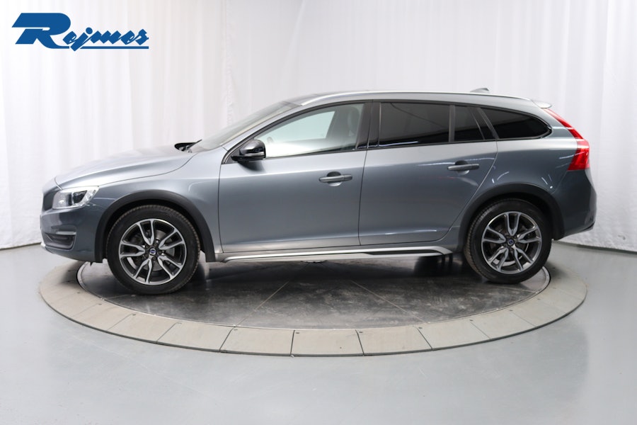 Volvo V60 Cross Country 2016, bild 2/59