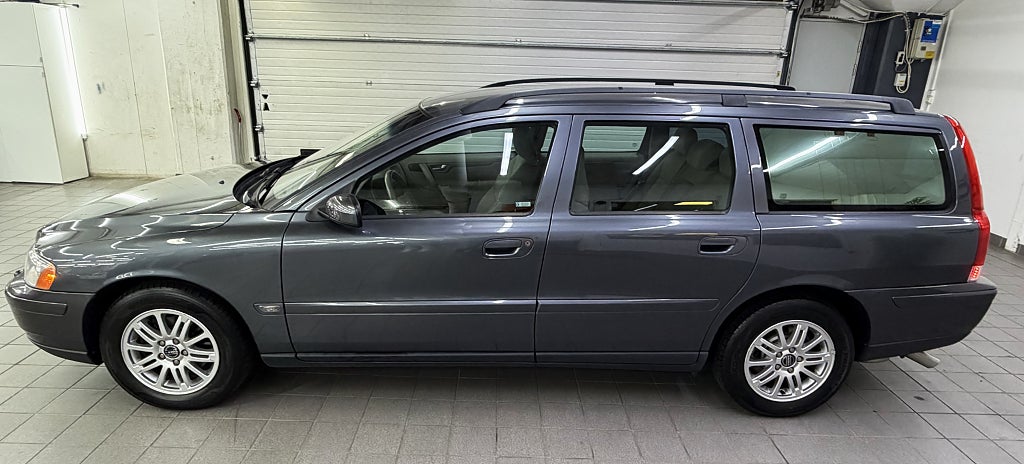 VOLVO V70 2.4 BUSINESS 140 ch 4X2 BVM - 265000 km
