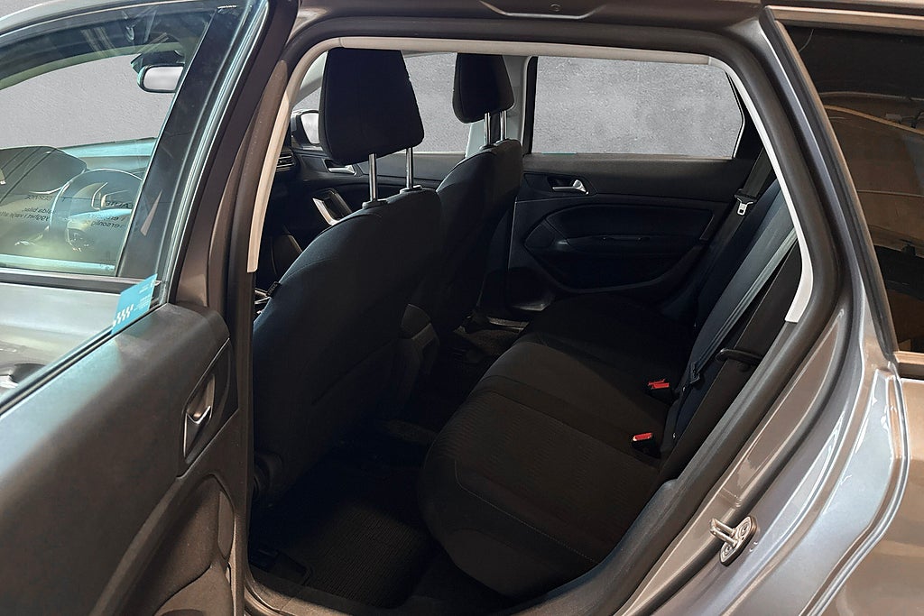 Peugeot 308 sw 1.2 PureTech 110 Active Nyservad 3-Brukare USB
