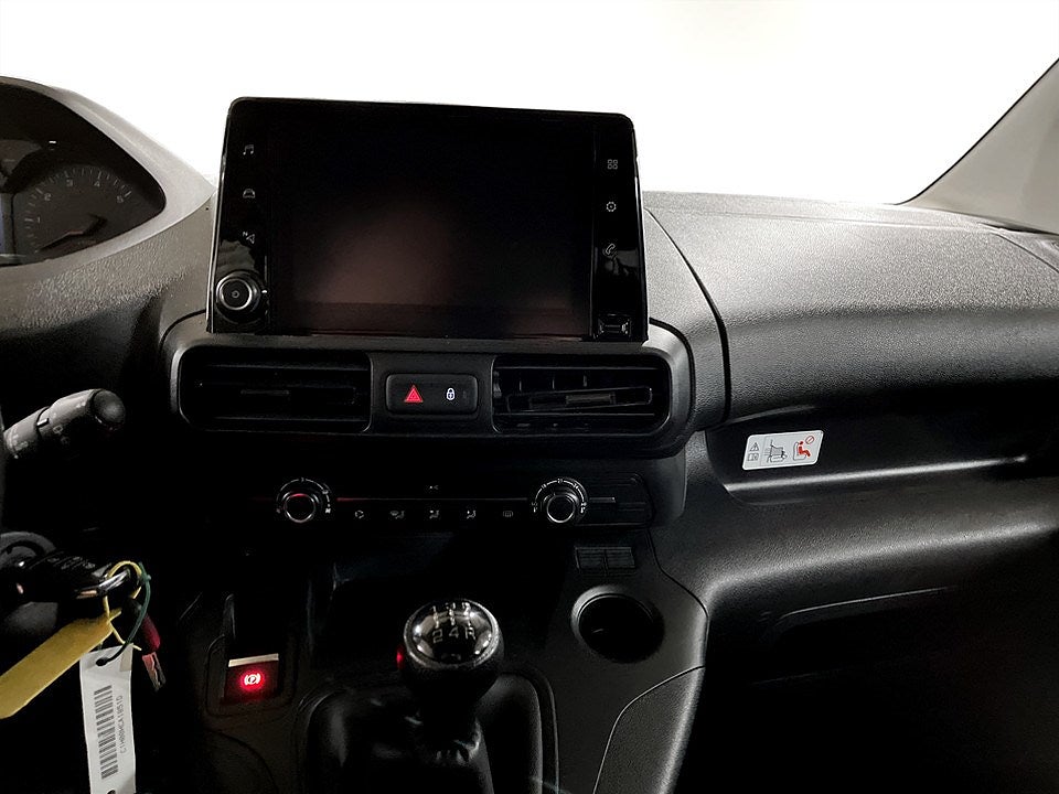 Bild på Peugeot Partner PRO Crew Cab 1.5 BHDi 100hk - DRAG, P-SENSORER