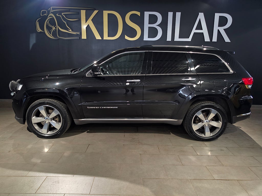 Jeep Grand Cherokee 3.0 V6 CRD 4WD SUMMIT Edition 250hk | Drag | Panorama