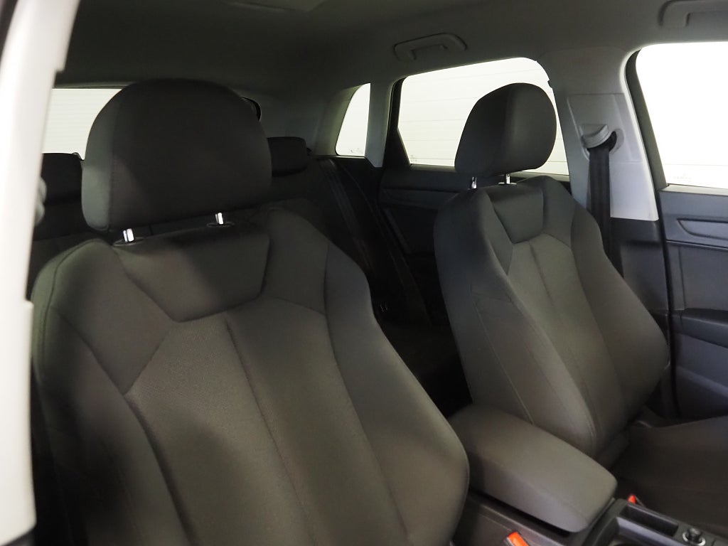 Audi Q3 40 TDI 200hk quattro | Drag | D-värm | Cockpit | 2021