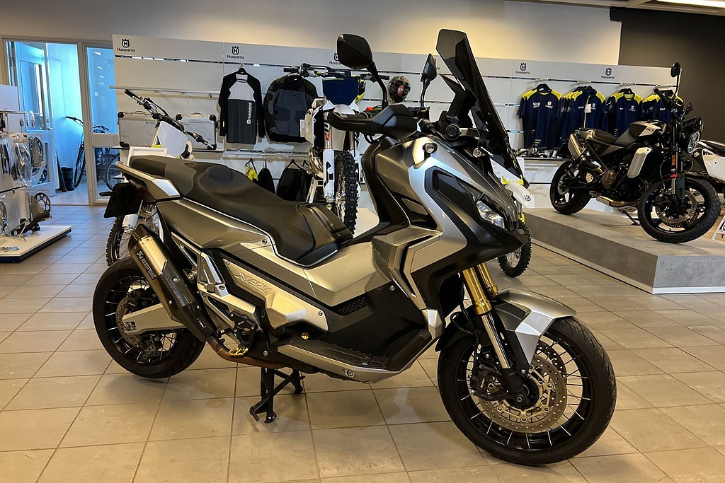 Honda X-ADV 750 Akrapovic DCT 