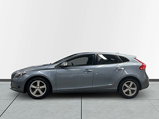Volvo V40 D2 Kinetic M&D-värm/Sensorer/S&V-Däck/Kamrem bytt