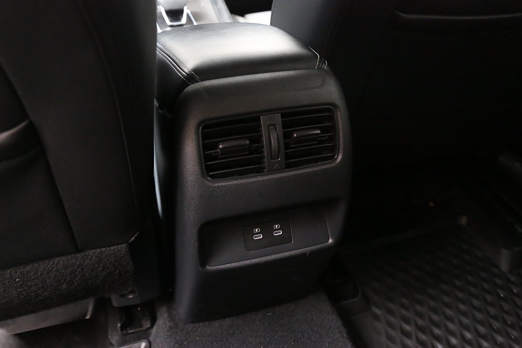 Nissan Qashqai 1,3 DIG-T 158hk XTRONIC-CVT 360°-kamera Navi Leasbar 2025
