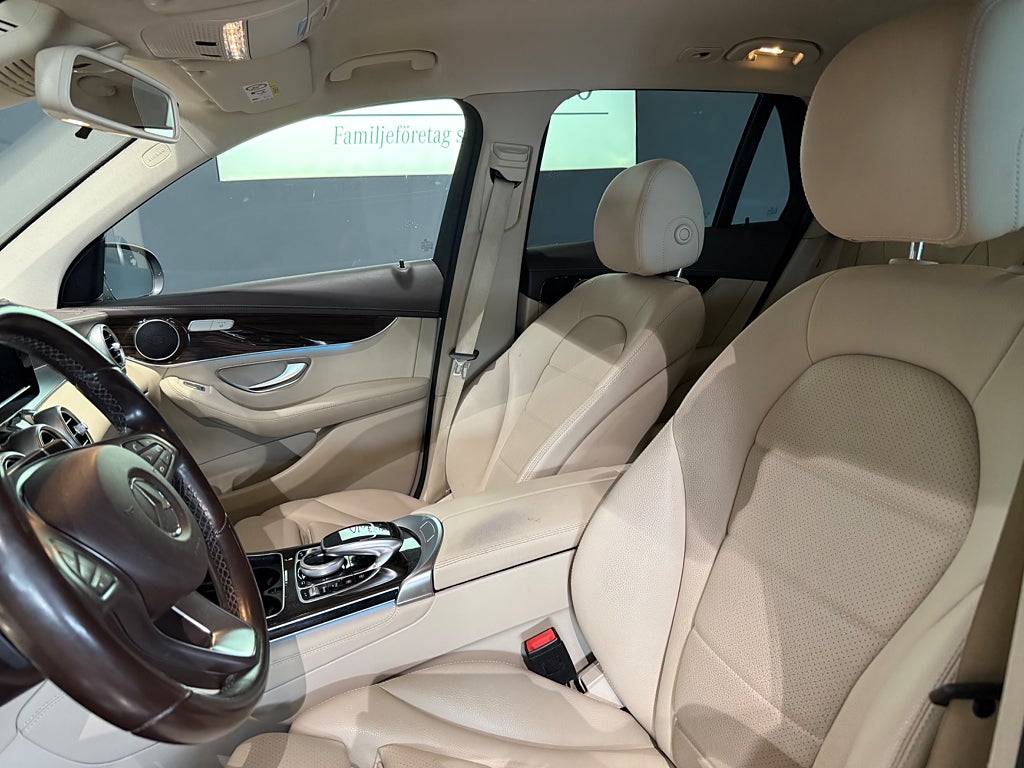 Mercedes-Benz GLC 220 d 4MATIC Exclusive Värmare Läder Drag - bild 13