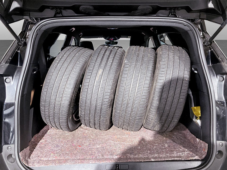 Bild på Peugeot 5008 GT 1.2 PT Aut 7-SITS B-KAMERA CARPLAY 130hk