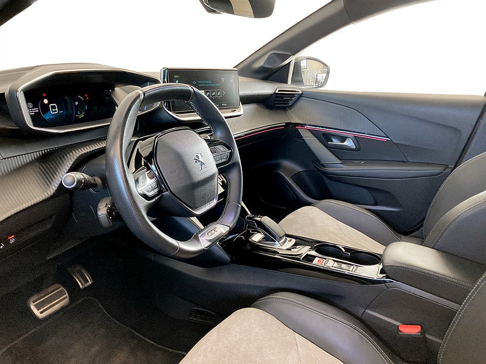 Bild på Peugeot E-208 GT 50kWh 136hk Aut B-KAMERA CARPLAY