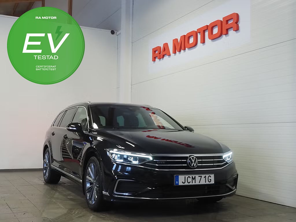 Volkswagen Passat SC GTE 218hk Plug-In |Drag|Värmare|Cockpit|Matrix|