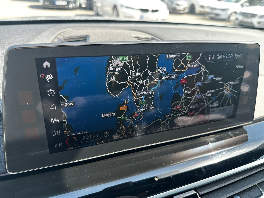 BMW M550I V 8 / xDrive Sedan / Panorama