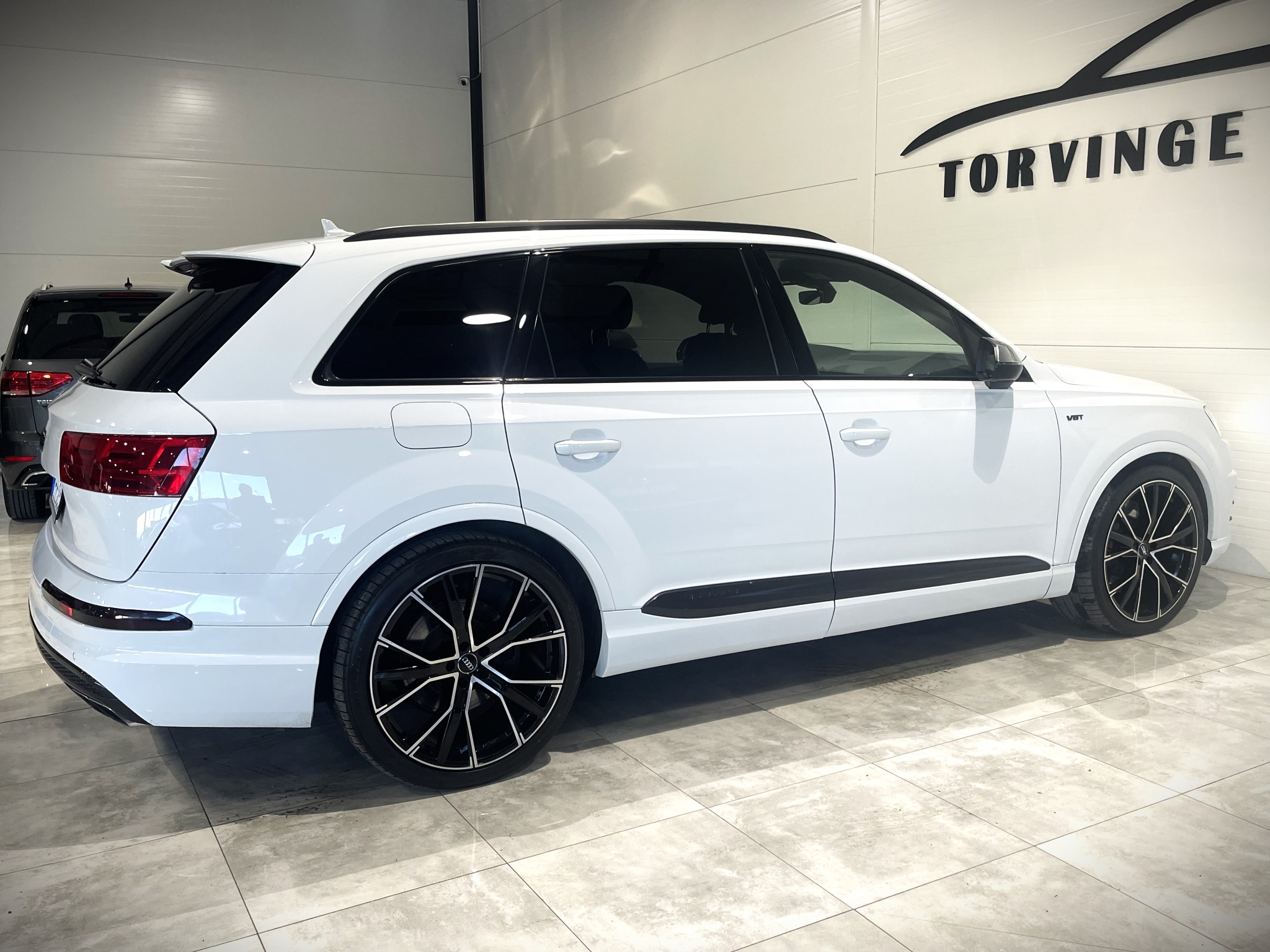Audi SQ7 4.0 TDI V8 Quattro 2017, bild 4/57