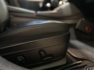 Alfa Romeo Giulia 2.2 16V Super Kamera Mvärm Skinn GPS SoV