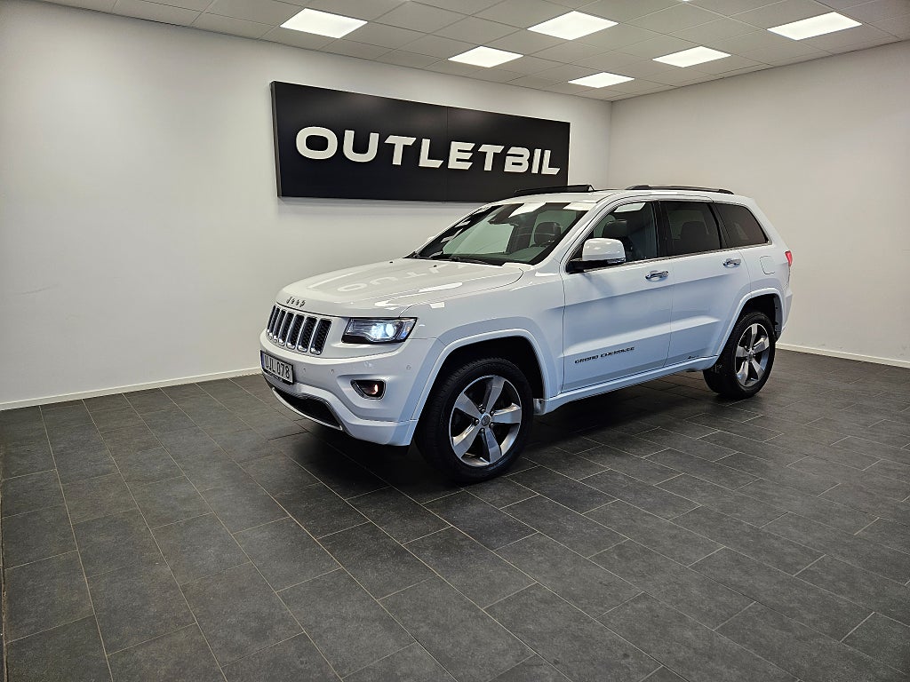 Jeep Grand Cherokee Overland 3.0 V6 CRD 250hk 4WD 4x4 Panorama Läder Drag