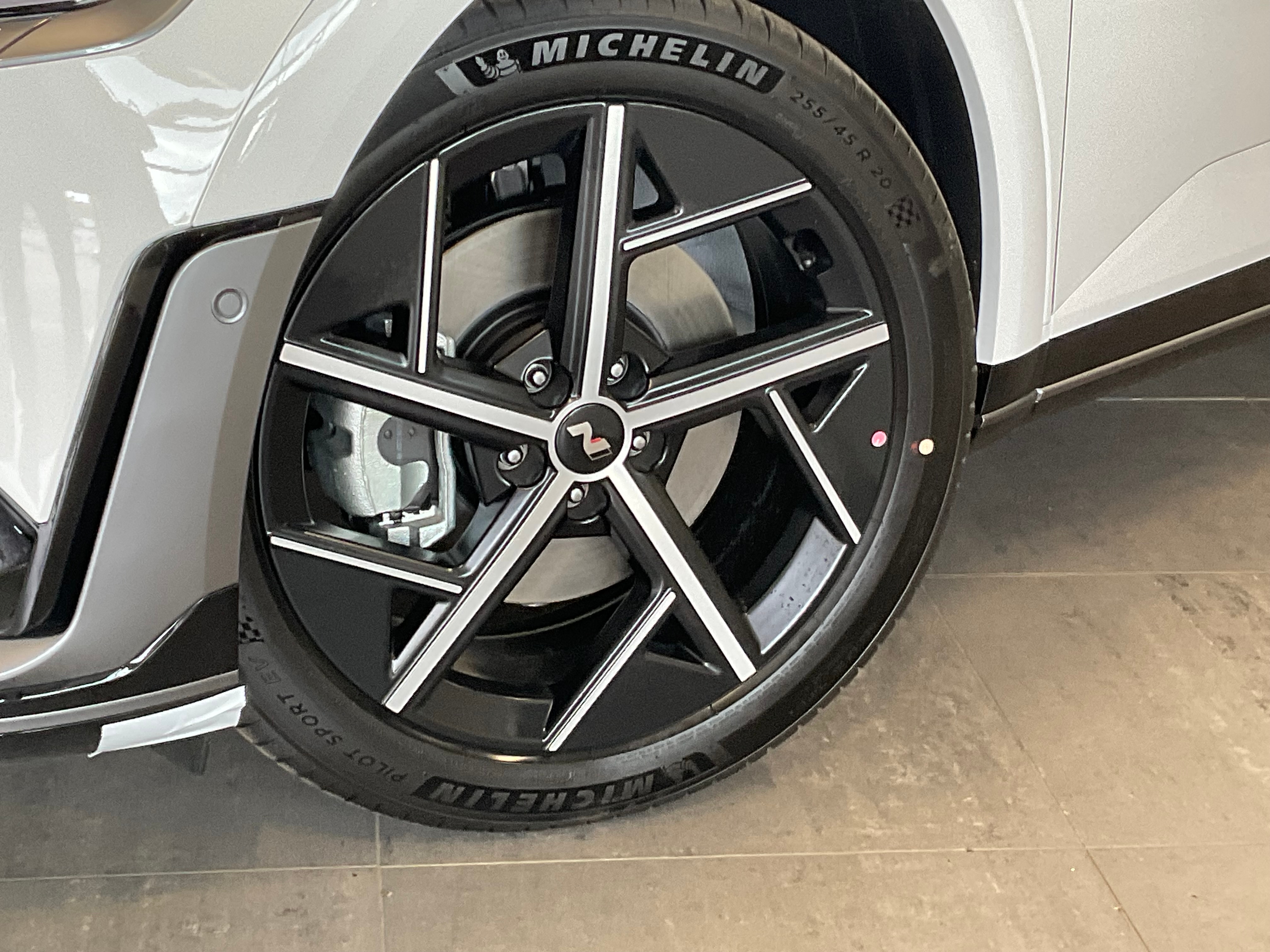 Hyundai Ioniq 5 84 kWh AWD N-Line 2025, bild 5/79