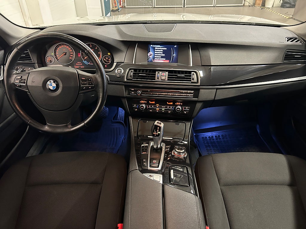 BMW 520 d xDrive Touring Steptronic 190hk |PDC|Rattvärme| 2015