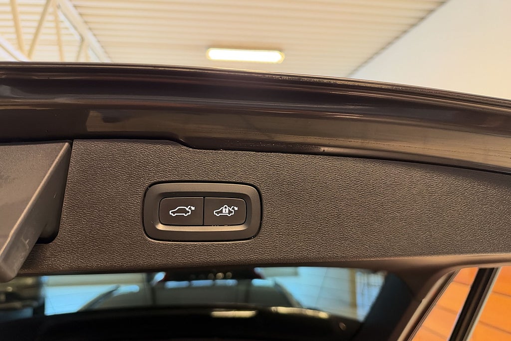 Volvo V60 Recharge T6 AWD Aut Core Edition V-hjul Värmare Kamera  miniatyr 15