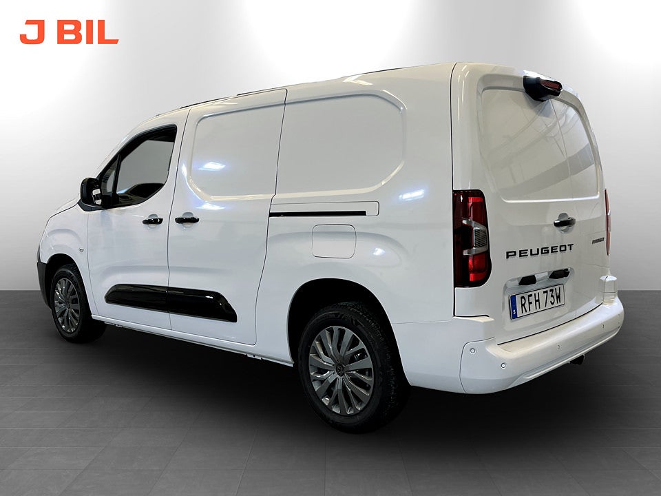 Bild på Peugeot Partner Plus 130hk Aut L2 - EDITION! SERVICE & V-HJUL INGÅR!