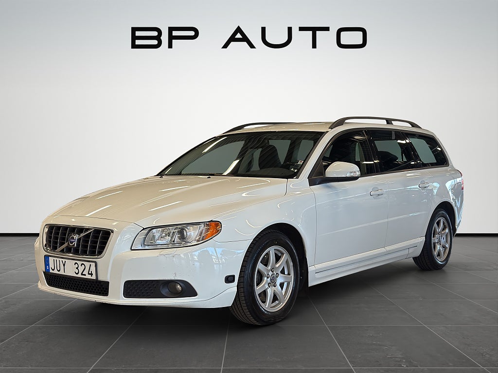 Volvo V70 2.5FT Momentum Ny Servad Ny Besiktad PDC 2 Brukare