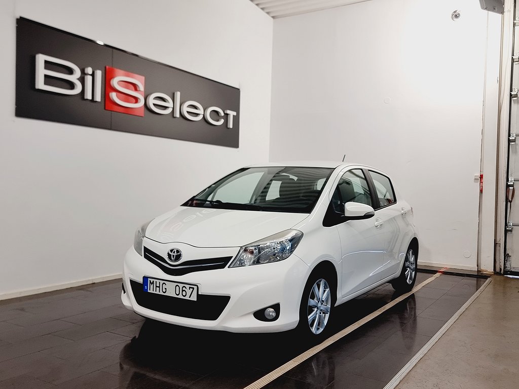 Toyota Yaris 5-dörrar 1.33 Dual VVT-i Active Backkamera 