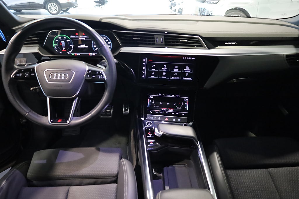 Audi q8-e-tron 50 Quattro S line Navi Kamera Leasbar V-Hjul 2024