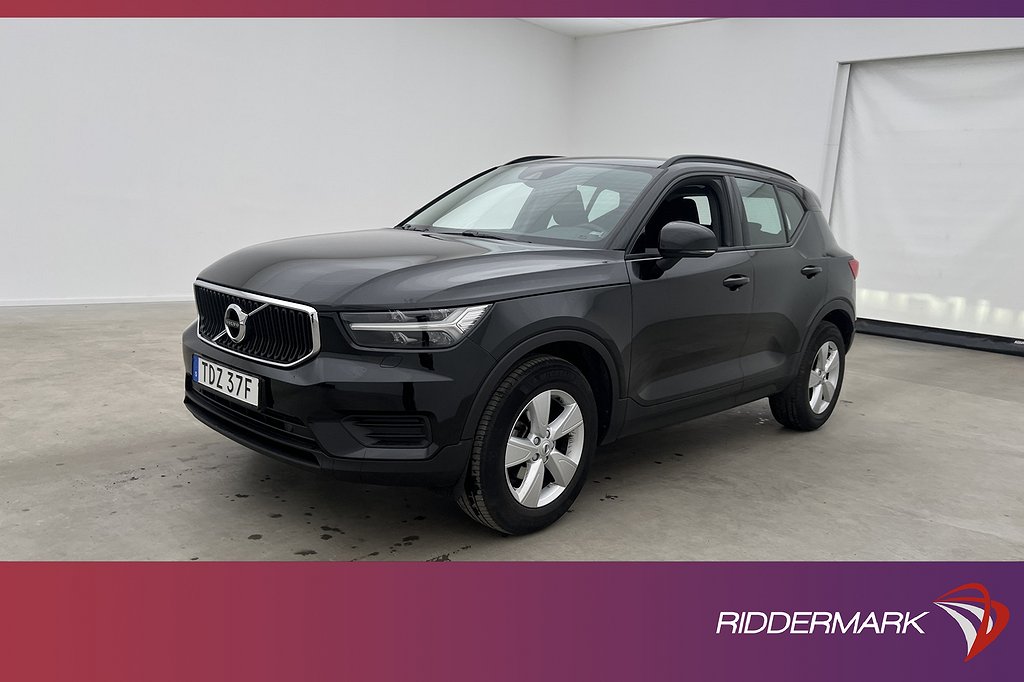 Volvo XC40 T2 129hk Core VOC Värmare Sensorer CarPlay Drag