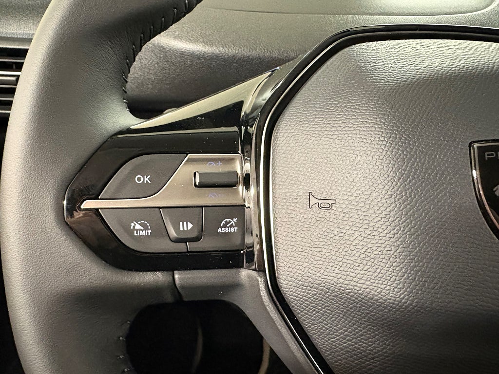 Peugeot e-Partner L1 Plus Dragkrok Nav Värmare B-kamera thumbnail