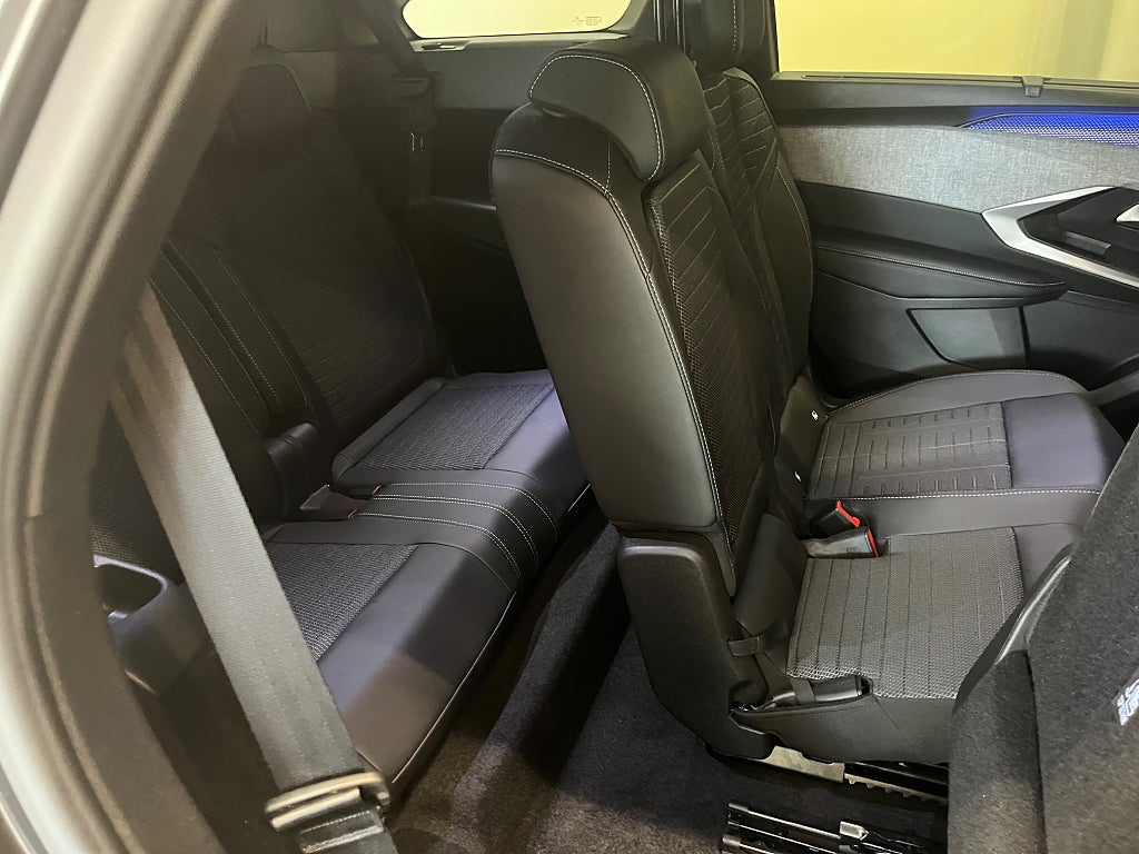 Peugeot 5008 GT Hybrid 145hk AUT 7-sits Ränta 3,99% thumbnail