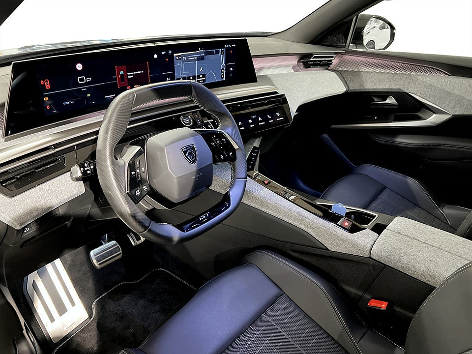 Bild på Peugeot 5008 GT Hybrid 145hk Aut 7-SITS B-KAMERA CARPLAY