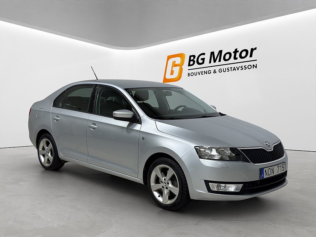 Skoda Rapid 1.2 TSI 105HK Drag/M-värmare/PDC/AUX-ingång