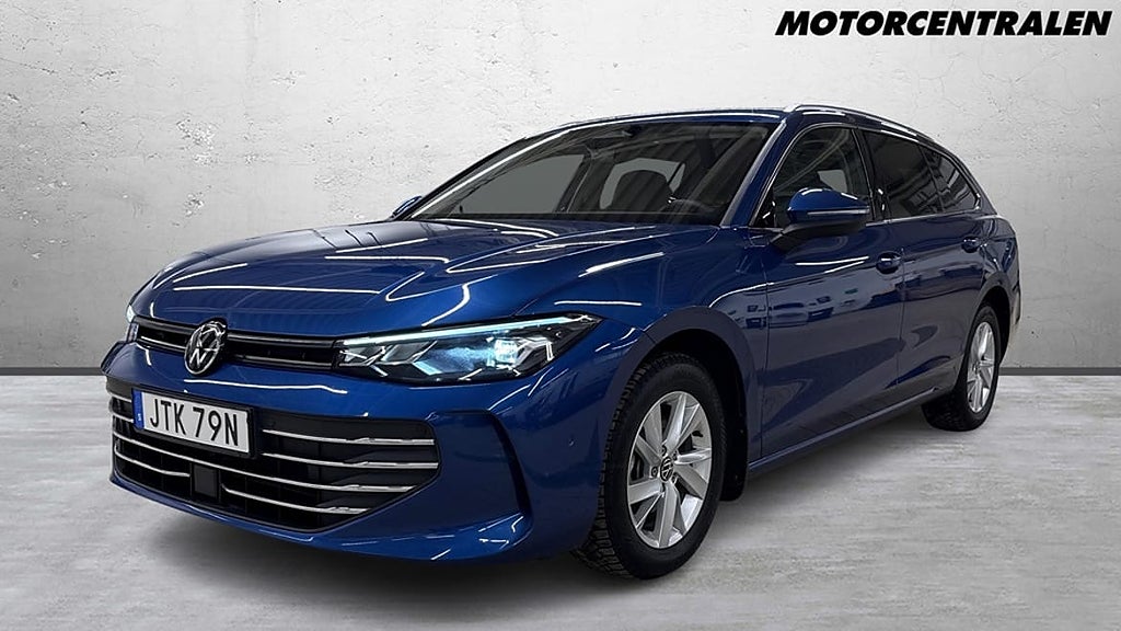 Volkswagen Passat Sportscombi BUSINESS 1.5TSI 150HK Drag/Backkamera/Värm...