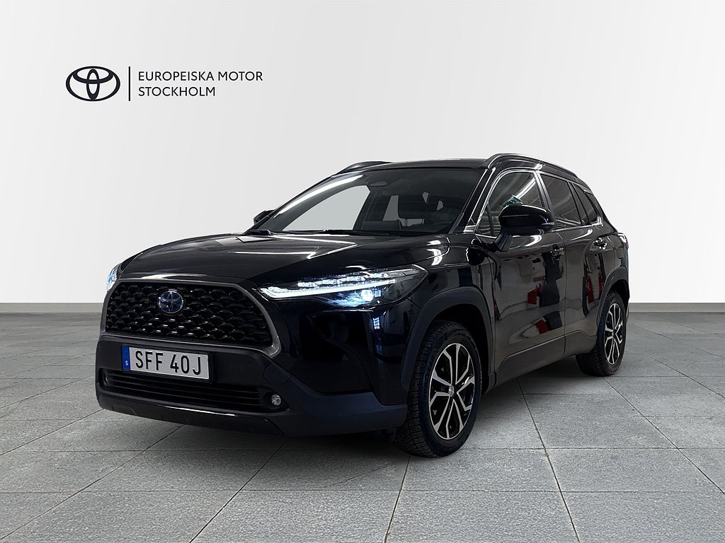 Toyota Corolla Cross 2,0 HYBRID AWD-I STYLE / V-HJUL / AU-garanti