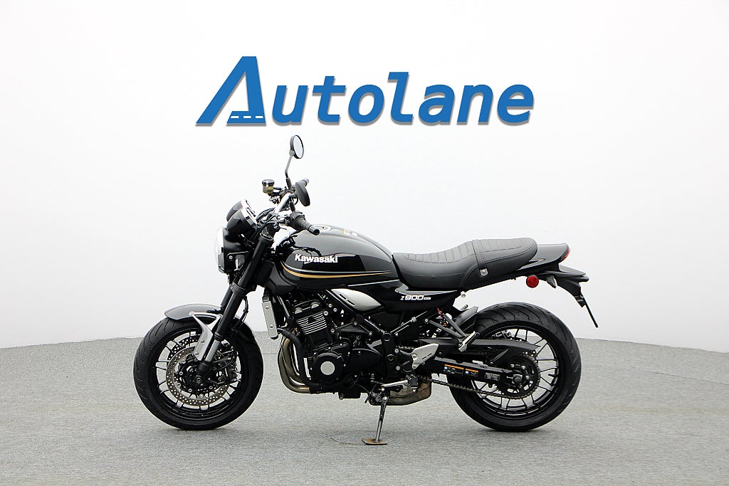 Kawasaki Z900 RS* Nya däck fram & bak Nyservad*