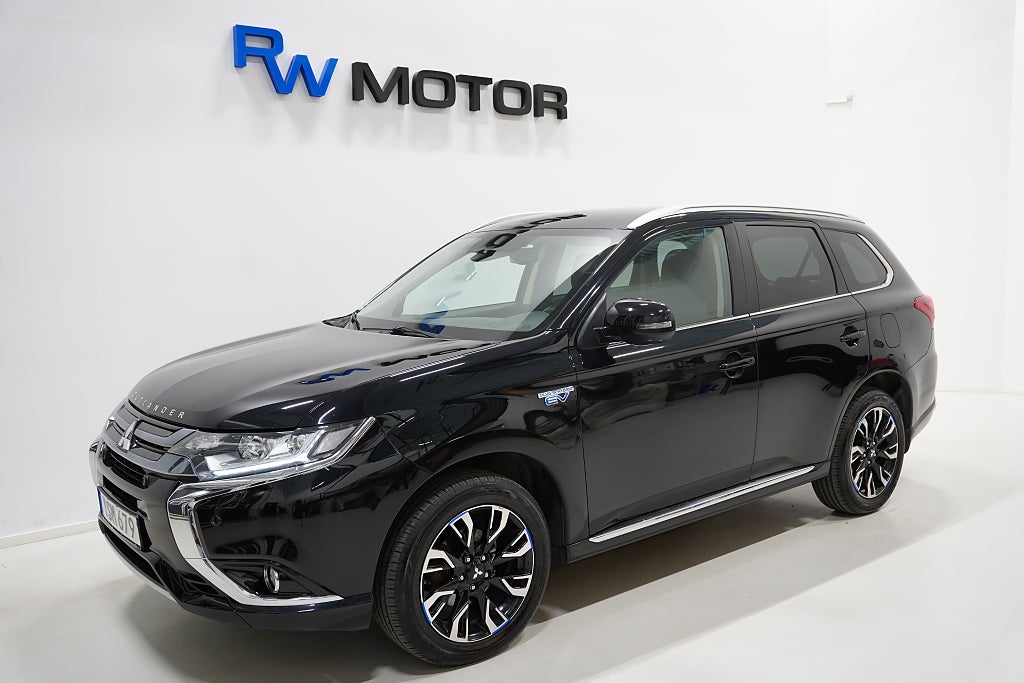 Mitsubishi Outlander PHEV 4WD Comfort Backkamera Farthållare Bluetooth 18"