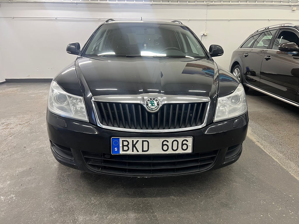 Skoda Octavia Kombi 1.6 TDI Ambiente Euro 5
