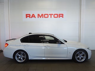 Sedan BMW 330e 4 av 21