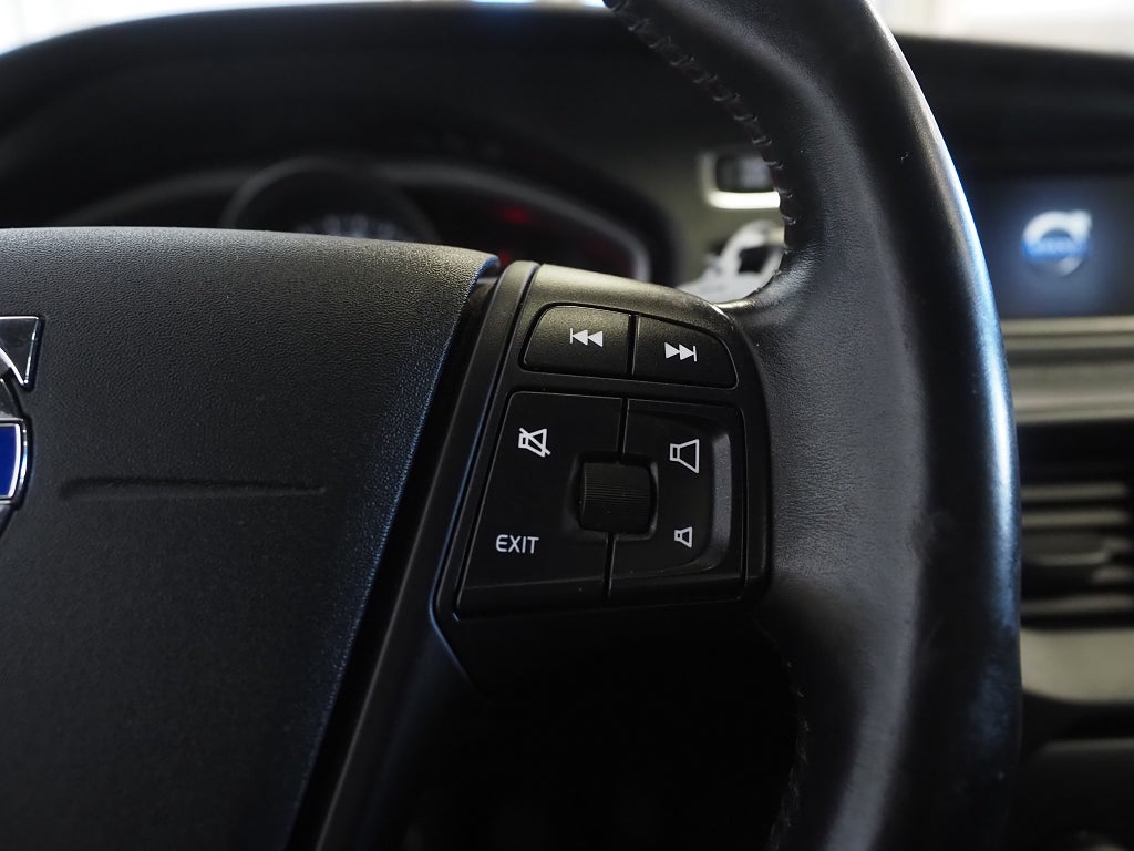 Volvo V40 D2 115hk Your Kinetic | D-värm | 2015