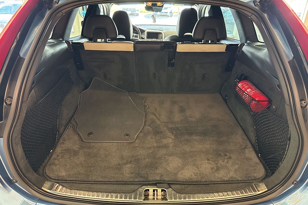 Volvo XC60 D4 AWD Aut Summum Business Editi Pro D-värm Drag Kamera miniatyr 21